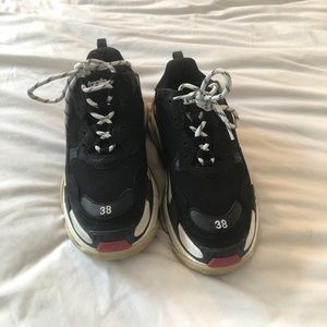 Balenciaga Triple S 100% AUTHENTIC